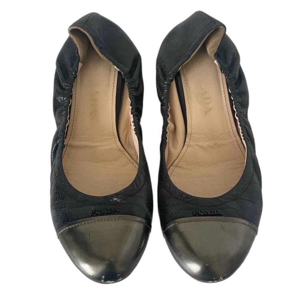 ⬇️REDUCED⬇️ Prada Black Flats with Silver Cap Toe Size 37.5 (7.5 US)